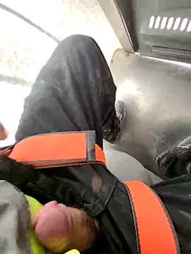 Snapshot of omarito100 chatting on November 28, 2025, 10:37 am omarito100 online show from November 28, 2025, 10:37 am