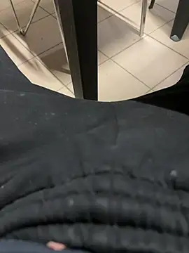 daubine46 online show from March 24, 2026, 2:28 pm