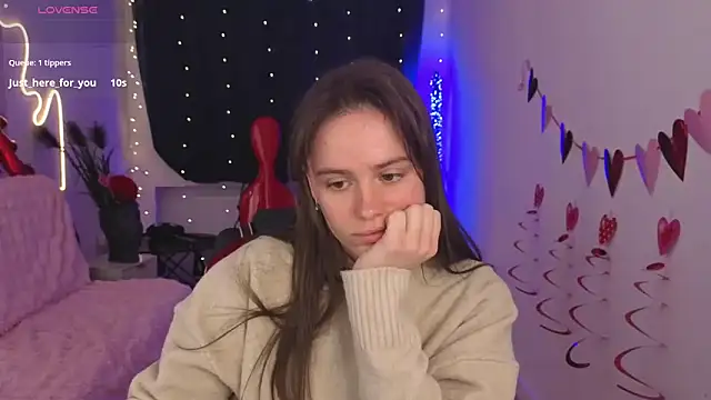 Emillias online show from February 16, 2026, 2:05 pm