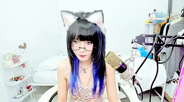 Snapshot of RassieRaph chatting on December 3, 2024, 7:06 pm RassieRaph online show from December 3, 2024, 7:06 pm