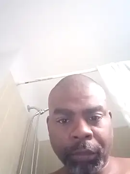 SLOWSTRO online show from November 7, 2025, 2:21 pm