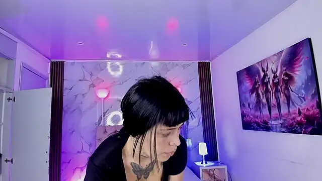 Snapshot of AuroraDiaz chatting on January 16, 2026, 7:40 pm AuroraDiaz online show from January 16, 2026, 7:40 pm