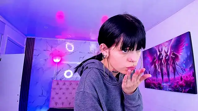 Snapshot of AuroraDiaz chatting on December 20, 2025, 7:17 pm AuroraDiaz online show from December 20, 2025, 7:17 pm