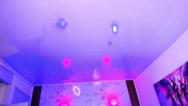 Snapshot of AuroraDiaz chatting on January 15, 2026, 7:39 pm AuroraDiaz online show from January 15, 2026, 7:39 pm