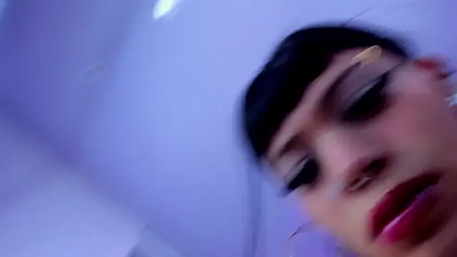 Snapshot of AuroraDiaz chatting on February 13, 2026, 7:36 pm AuroraDiaz online show from February 13, 2026, 7:36 pm