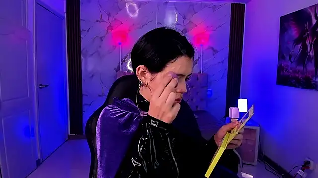 AuroraDiaz online show from November 21, 2025, 7:57 pm