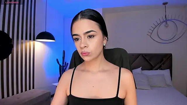 Snapshot of AlanaCraft chatting on November 19, 2025, 12:49 pm AlanaCraft online show from November 19, 2025, 12:49 pm