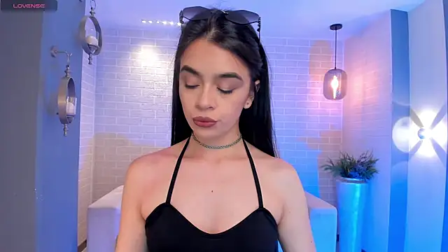 Snapshot of AlanaCraft chatting on March 7, 2025, 8:33 pm AlanaCraft online show from March 7, 2025, 8:33 pm