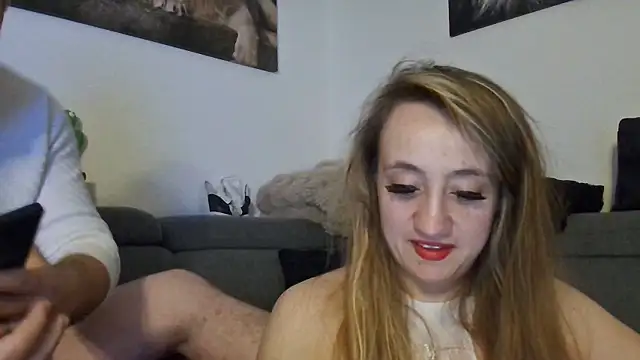 Snapshot of LoveXAddict chatting on March 2, 2025, 9:08 pm LoveXAddict online show from March 2, 2025, 9:08 pm