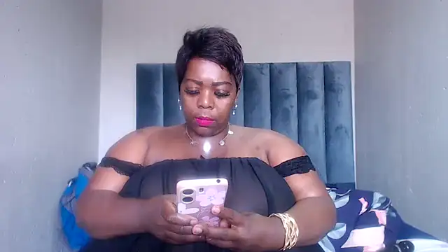 BustyWendyXXX47 online show from September 23, 2025, 6:31 am