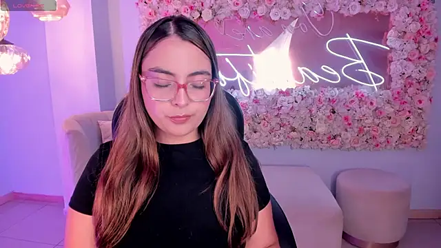 AllisonRogersX online show from April 8, 2026, 4:03 am