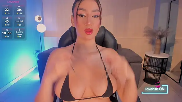 MaddisonLowe online show from October 24, 2025, 4:55 am