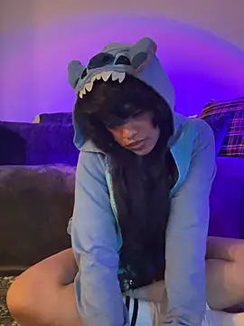 Snapshot of afavoredangel chatting on February 4, 2026, 2:28 am afavoredangel online show from February 4, 2026, 2:28 am