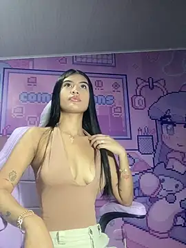  18 laura online show from November 23, 2025, 3:38 am