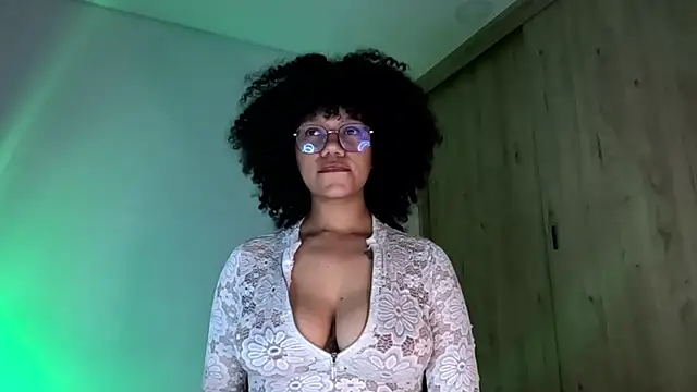 Ale xandra online show from June 26, 2026, 12:05 am
