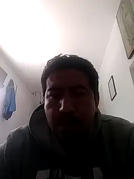 Snapshot of Loco1407 chatting on November 3, 2025, 6:22 pm Loco1407 online show from November 3, 2025, 6:22 pm