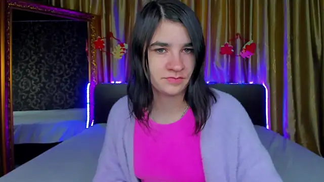  Polly Love  online show from November 26, 2025, 7:19 am