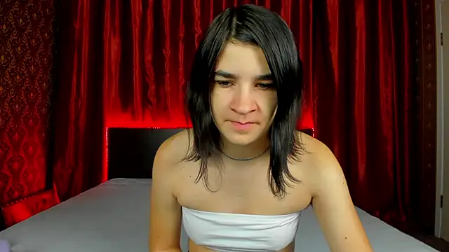 Snapshot of _Polly_Love_ chatting on October 13, 2025, 5:53 am Polly Love online show from October 13, 2025, 5:53 am