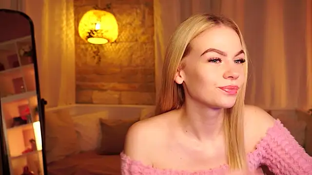 Snapshot of sn0w_barbie chatting on November 7, 2025, 9:47 am sn0w barbie online show from November 7, 2025, 9:47 am