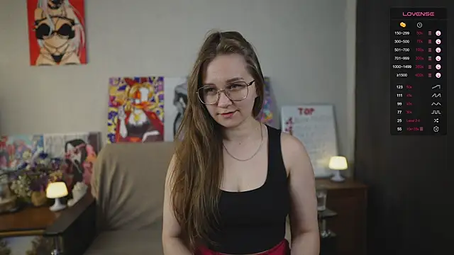 Miatiny online show from November 10, 2025, 5:29 pm