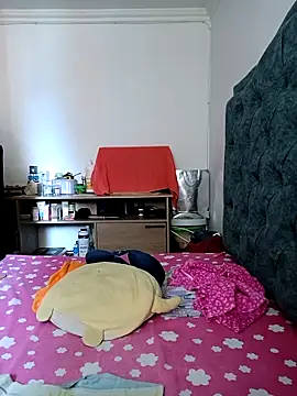 KimPielCanela online show from March 21, 2025, 6:07 pm