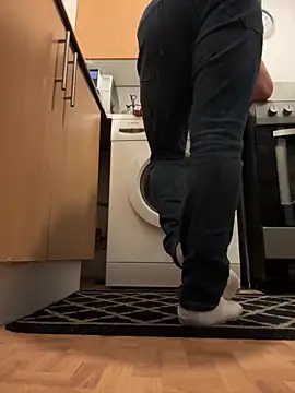 Snapshot of Dan_NFS chatting on November 1, 2025, 4:19 am Dan NFS online show from November 1, 2025, 4:19 am