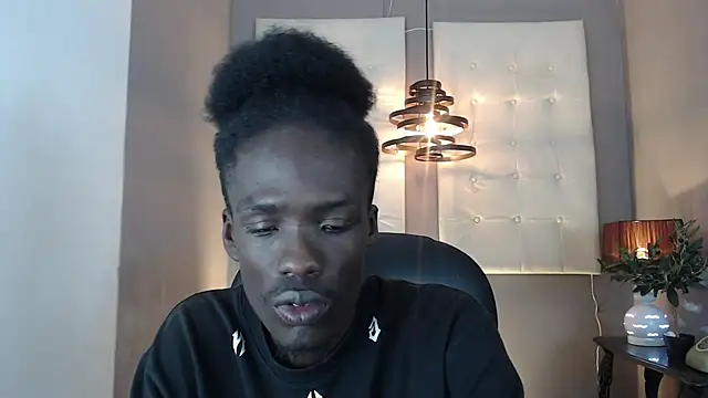 Snapshot of chombo_ath chatting on October 10, 2025, 7:04 pm chombo ath online show from October 10, 2025, 7:04 pm