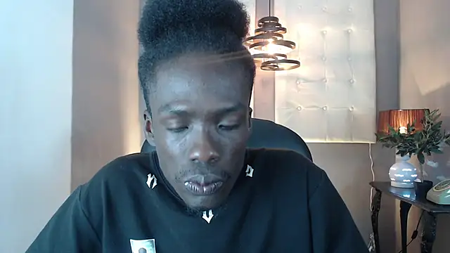 Snapshot of chombo_ath chatting on October 6, 2025, 7:25 pm chombo ath online show from October 6, 2025, 7:25 pm