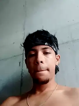 Snapshot of Elputas chatting on November 4, 2025, 4:33 pm Elputas online show from November 4, 2025, 4:33 pm