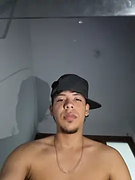 Snapshot of Elputas chatting on July 31, 2026, 2:15 pm Elputas online show from July 31, 2026, 2:15 pm