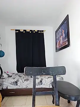 Snapshot of Antonella2_m chatting on March 4, 2025, 11:08 am Antonella2 m online show from March 4, 2025, 11:08 am