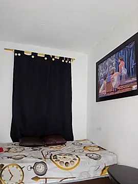 Snapshot of Antonella2_m chatting on March 10, 2025, 1:21 pm Antonella2 m online show from March 10, 2025, 1:21 pm