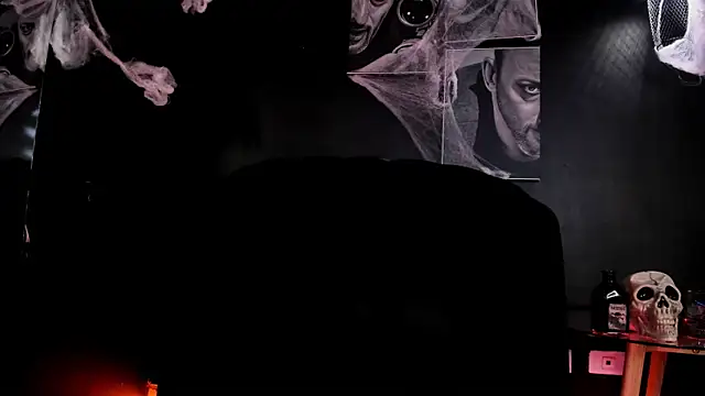 Snapshot of Agnes_jones_ chatting on October 21, 2025, 9:36 pm Agnes jones online show from October 21, 2025, 9:36 pm