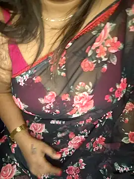 Snapshot of IndieSM chatting on February 7, 2026, 6:16 pm IndieSM online show from February 7, 2026, 6:16 pm