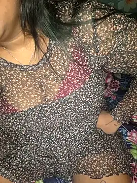 Snapshot of IndieSM chatting on October 25, 2025, 8:42 pm IndieSM online show from October 25, 2025, 8:42 pm