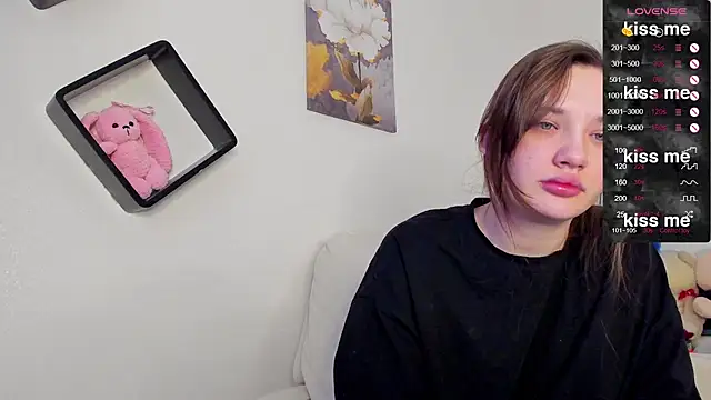 Holly Molii online show from February 13, 2025, 4:11 am