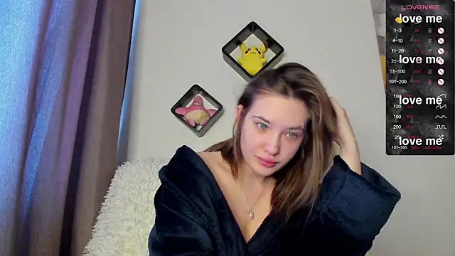 Holly Molii online show from February 12, 2025, 9:31 am