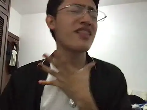 Akaerizz online show from December 19, 2025, 6:27 am