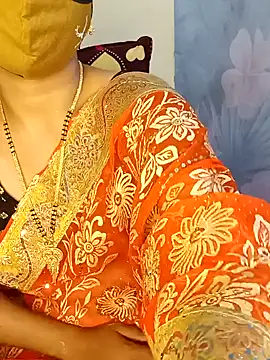Snapshot of yourtamilcouple chatting on January 6, 2025, 5:27 pm yourtamilcouple online show from January 6, 2025, 5:27 pm