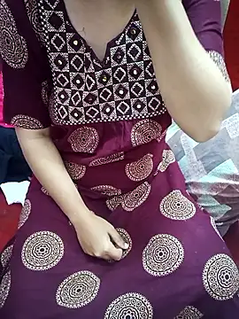 Snapshot of yourtamilcouple chatting on January 11, 2026, 3:13 am yourtamilcouple online show from January 11, 2026, 3:13 am