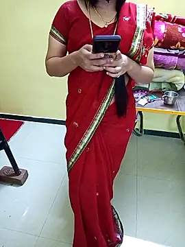 Snapshot of yourtamilcouple chatting on February 22, 2026, 1:35 pm yourtamilcouple online show from February 22, 2026, 1:35 pm