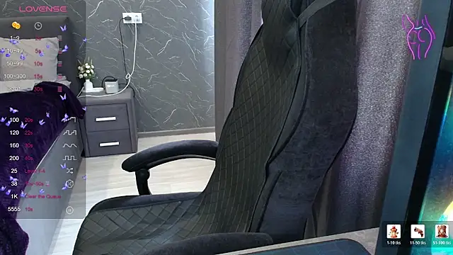 Alice Weiss online show from April 4, 2026, 7:59 am