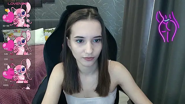 Alice Weiss online show from October 26, 2025, 10:26 am