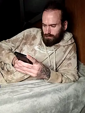 Snapshot of RobStrokes215 chatting on October 26, 2025, 9:26 pm RobStrokes215 online show from October 26, 2025, 9:26 pm