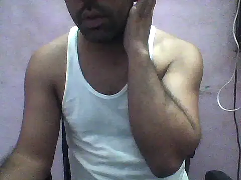 Snapshot of guryverma chatting on October 22, 2025, 4:06 pm guryverma online show from October 22, 2025, 4:06 pm