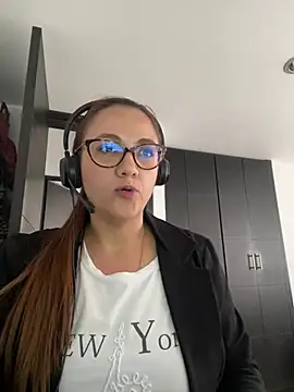 Snapshot of Shianrose chatting on February 12, 2025, 9:11 pm Shianrose online show from February 12, 2025, 9:11 pm