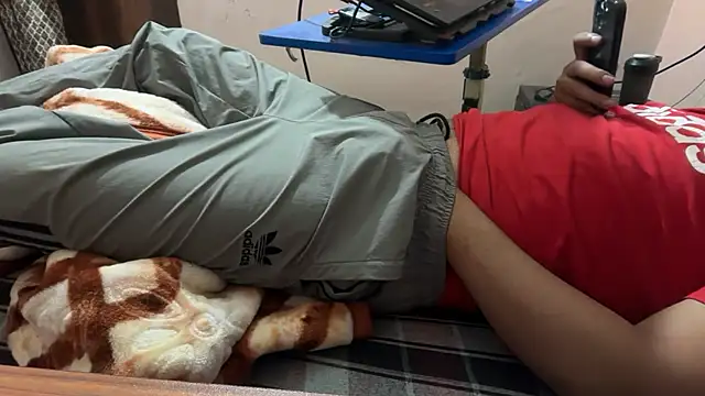 sexyboy09 online show from October 25, 2025, 6:45 am