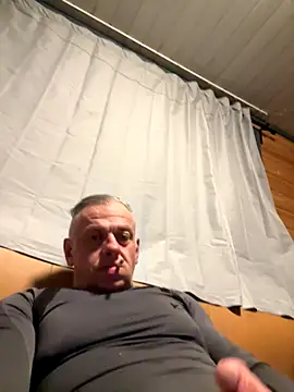 Snapshot of JakubW79 chatting on October 26, 2025, 6:25 am JakubW79 online show from October 26, 2025, 6:25 am