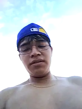 Snapshot of Dannysex chatting on October 17, 2025, 12:25 am Dannysex online show from October 17, 2025, 12:25 am