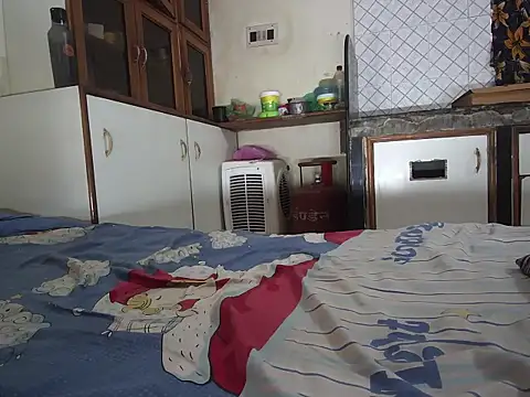 Snapshot of Kinjal_patel01 chatting on September 10, 2025, 4:33 am Kinjal patel01 online show from September 10, 2025, 4:33 am